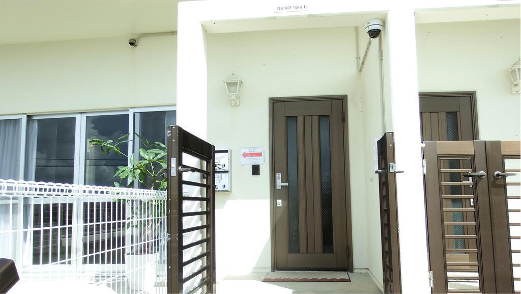 Sea Side Yaka Villa Onna Bagian luar foto